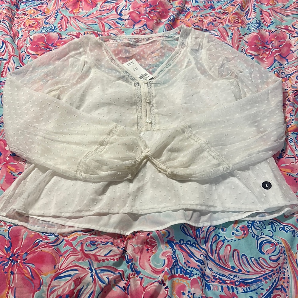 Hollister Sheer Top Pointe Long Sleeve Button Peplum White Size Small S NWT